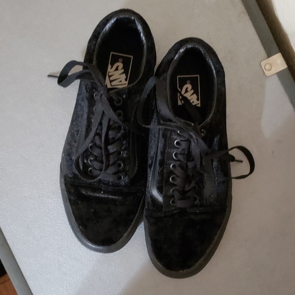 Black Velvet Van's